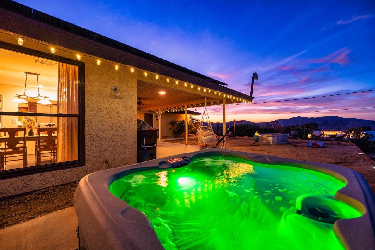The Stargaze In Joshua Tree - Pool, Hot Tub, Views Villa Kültér fotó